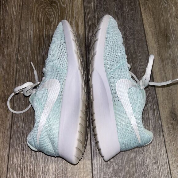 Nike Womens US Size 7.5 Tanjun SE 844908-304 Blue White Running Sneaker Shoes - Picture 9 of 11